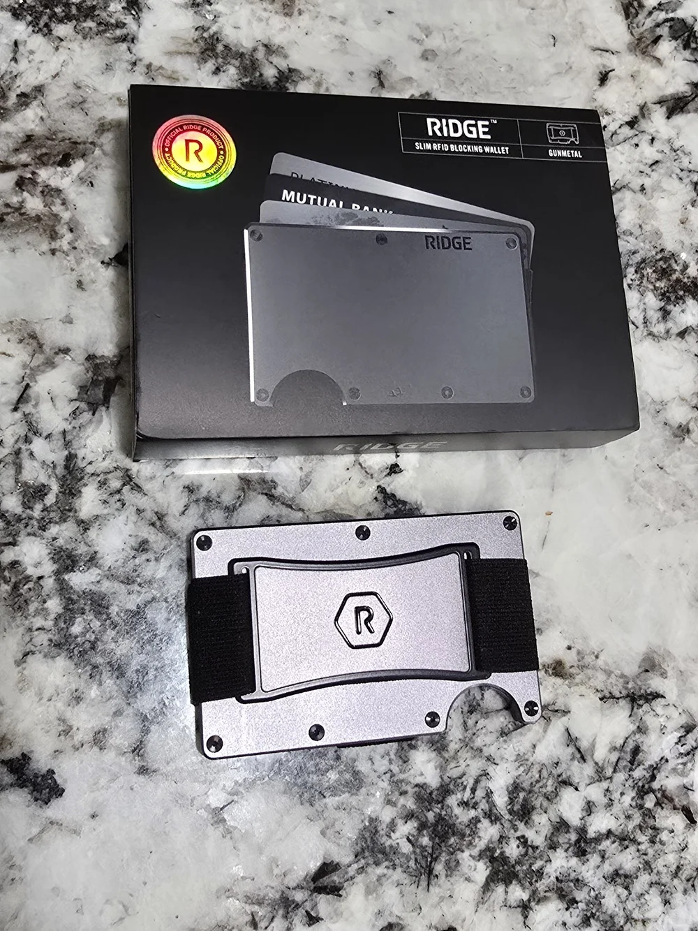 RIDGE Slim RFID Wallet in Metallic Gray